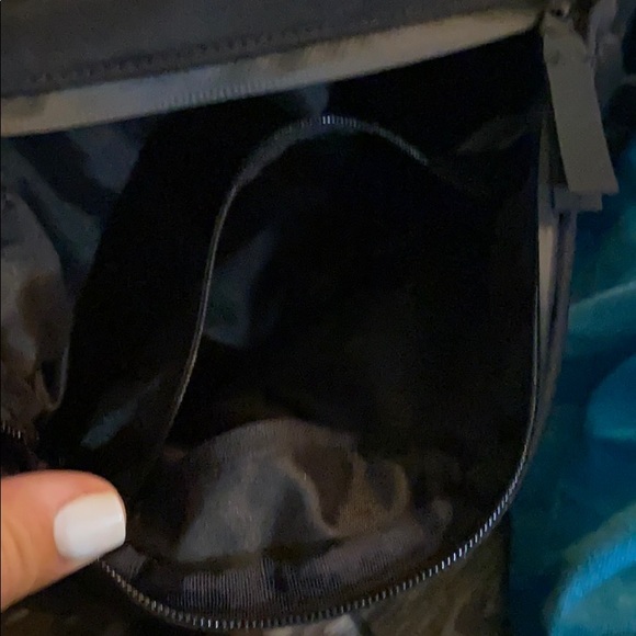 NWT lululemon All Hours Belt Bag - Picture 12 of 14